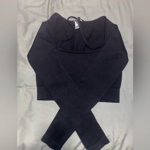 FashionNova Black Long-sleeve Cropped ‘New Body Active Top’